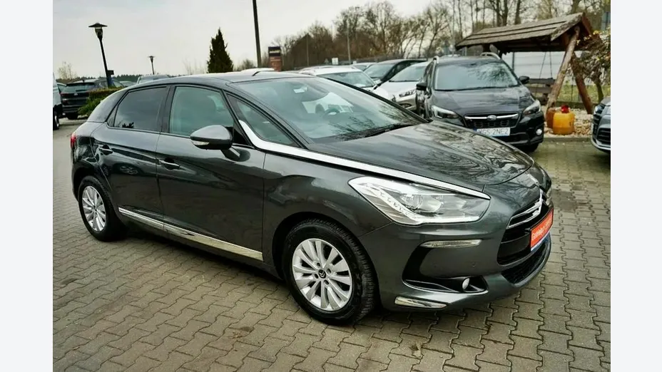CITROEN DS5 -
