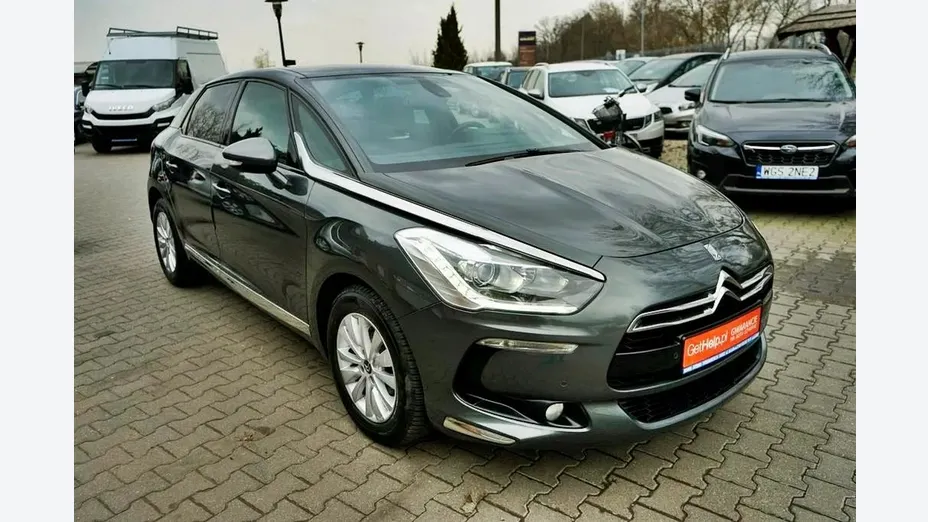 CITROEN DS5 -