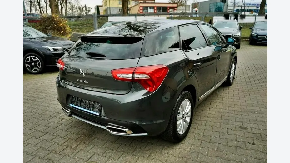 CITROEN DS5 -