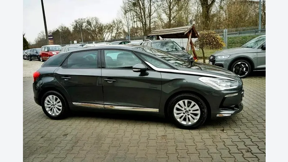 CITROEN DS5 -