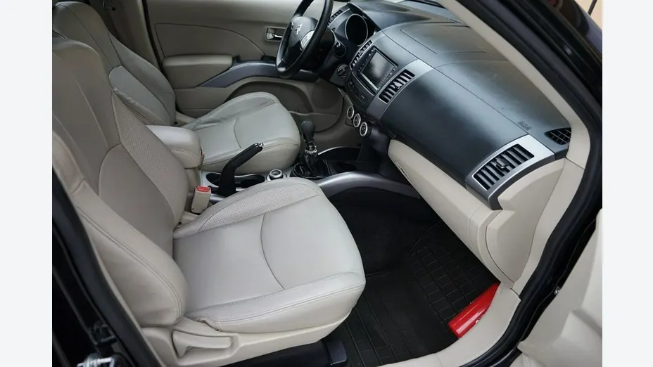 CITROEN C-Crosser -