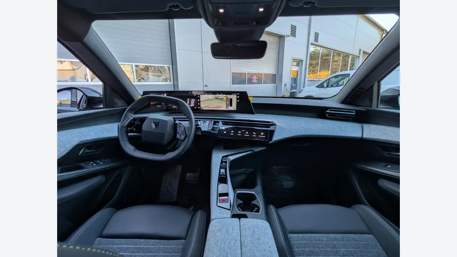 PEUGEOT 5008 -