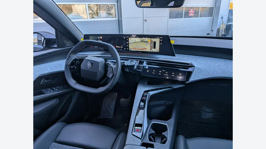 PEUGEOT 5008 -