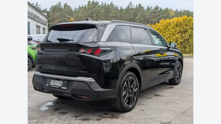 PEUGEOT 5008 -