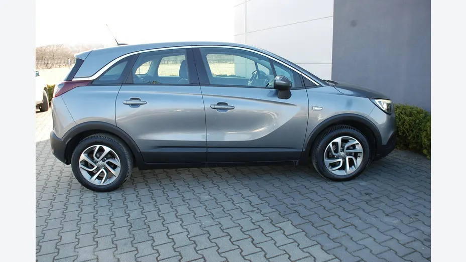 OPEL Crossland X -