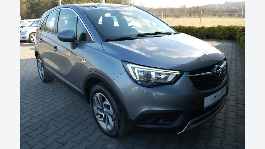OPEL Crossland X -