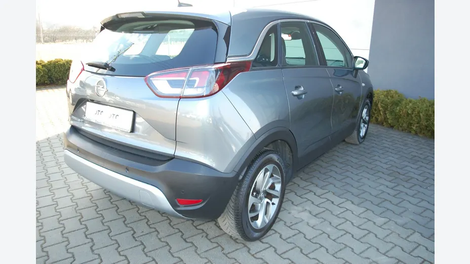 OPEL Crossland X -