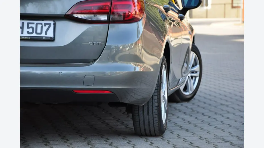 OPEL Astra -