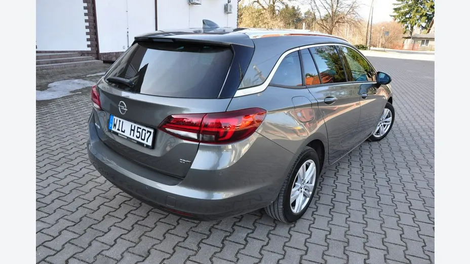 OPEL Astra -