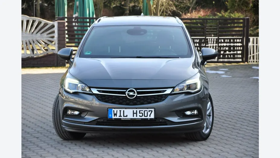 OPEL Astra -