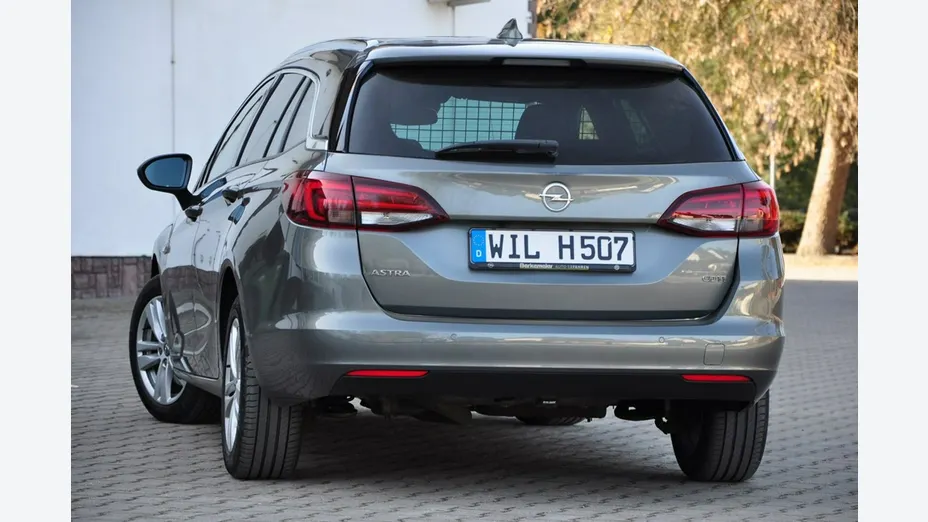 OPEL Astra -