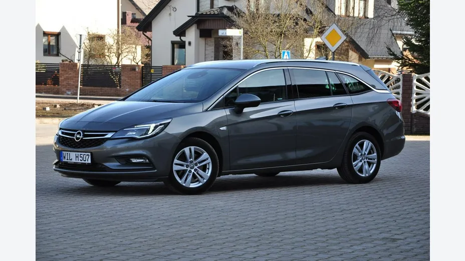 OPEL Astra -