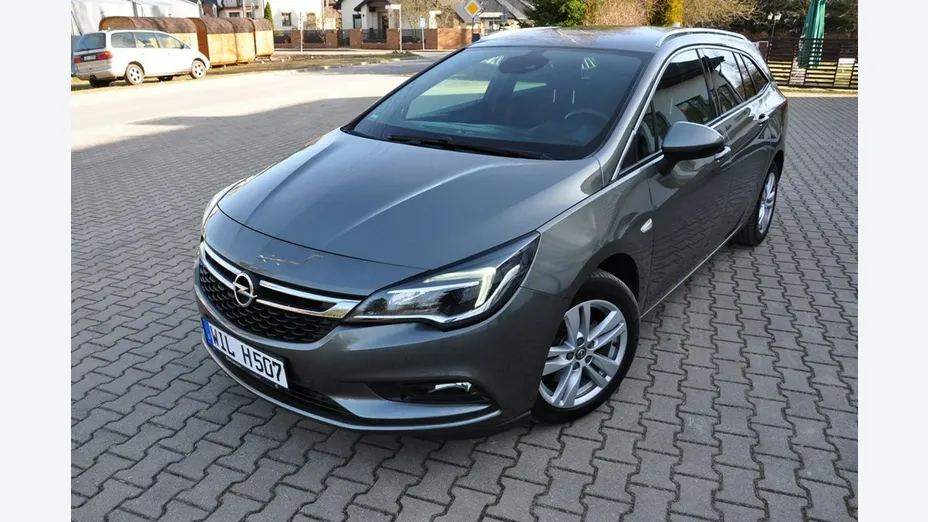 OPEL Astra -