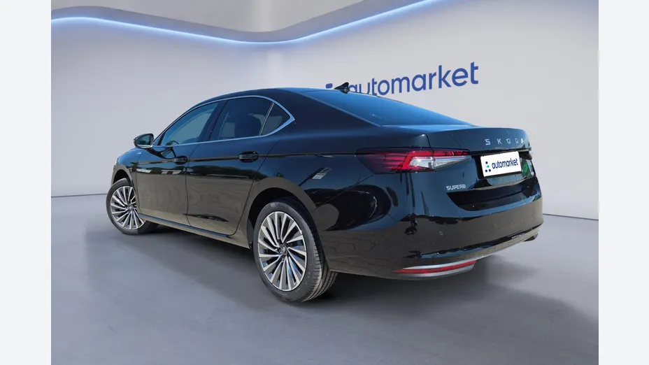 SKODA Superb Superb 2.0 TDI SCR 4x4 L&K DSG Nowy