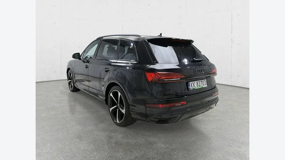AUDI Q7 -