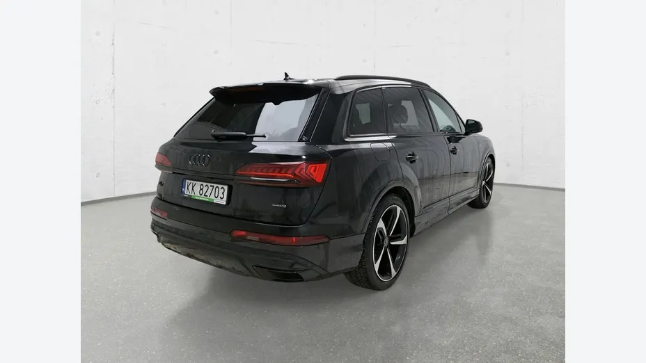 AUDI Q7 -
