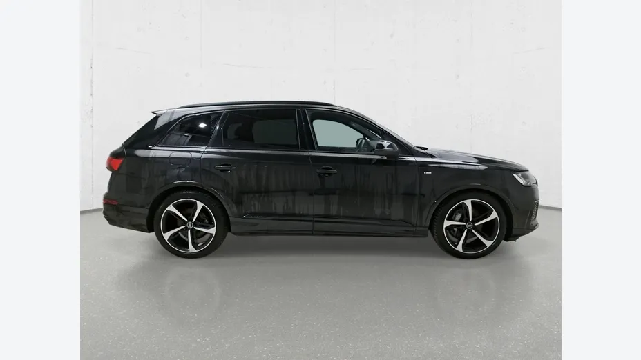 AUDI Q7 -