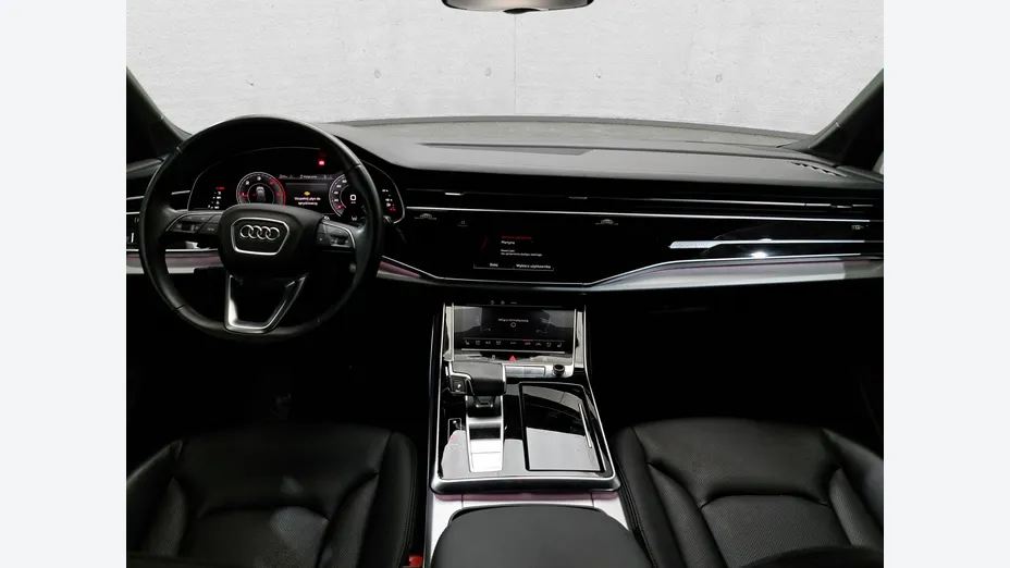 AUDI Q7 -