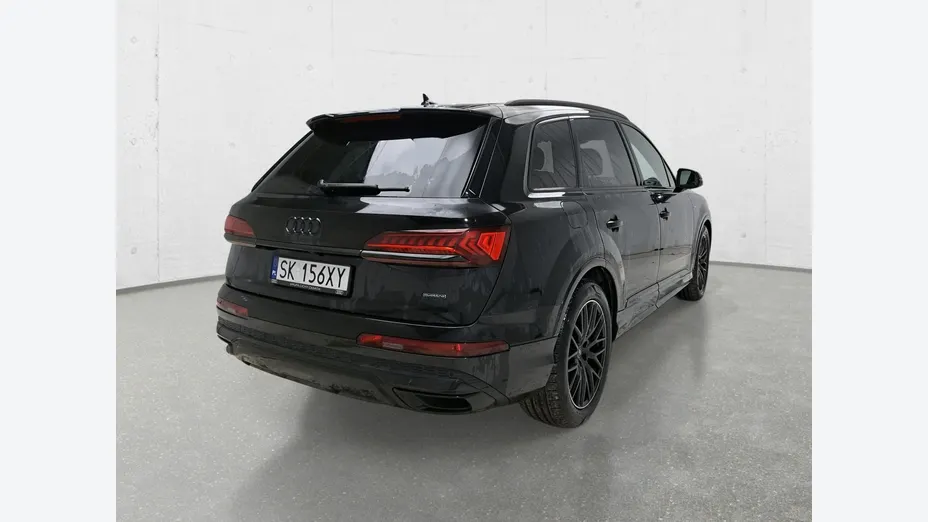 AUDI Q7 -