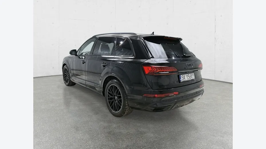 AUDI Q7 -