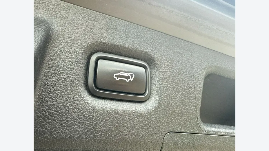 HYUNDAI Santa Fe -