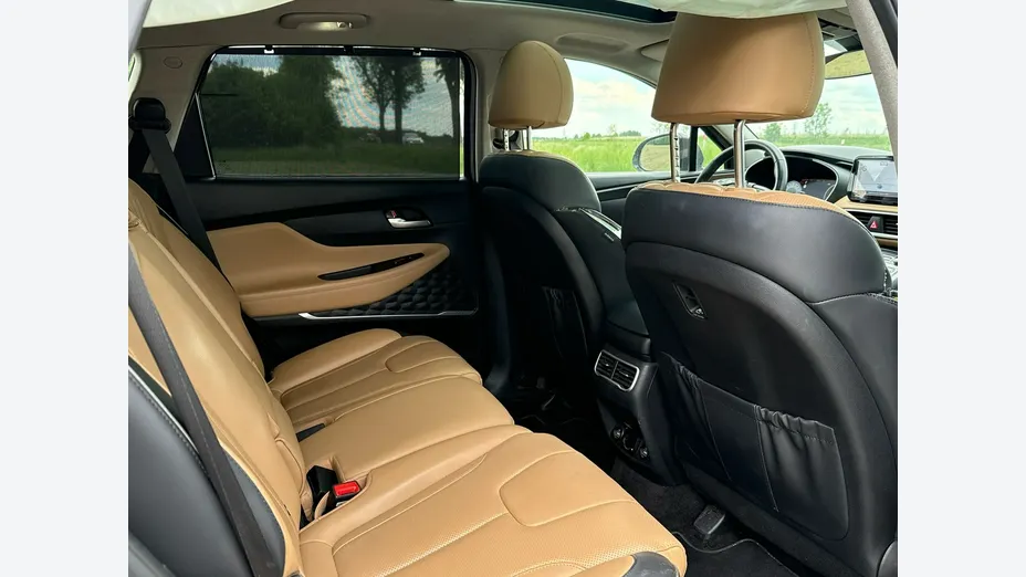 HYUNDAI Santa Fe -