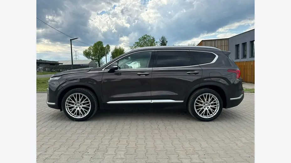 HYUNDAI Santa Fe -