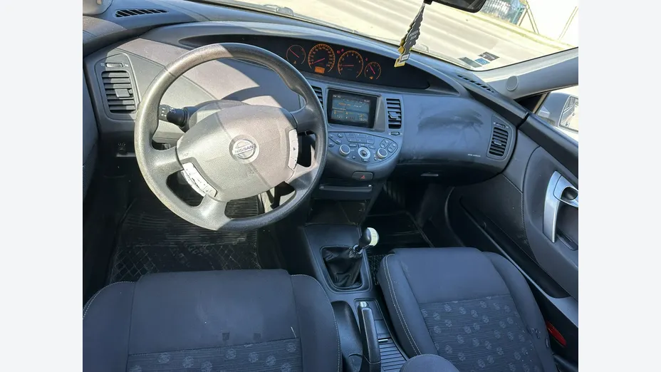 NISSAN Primera -