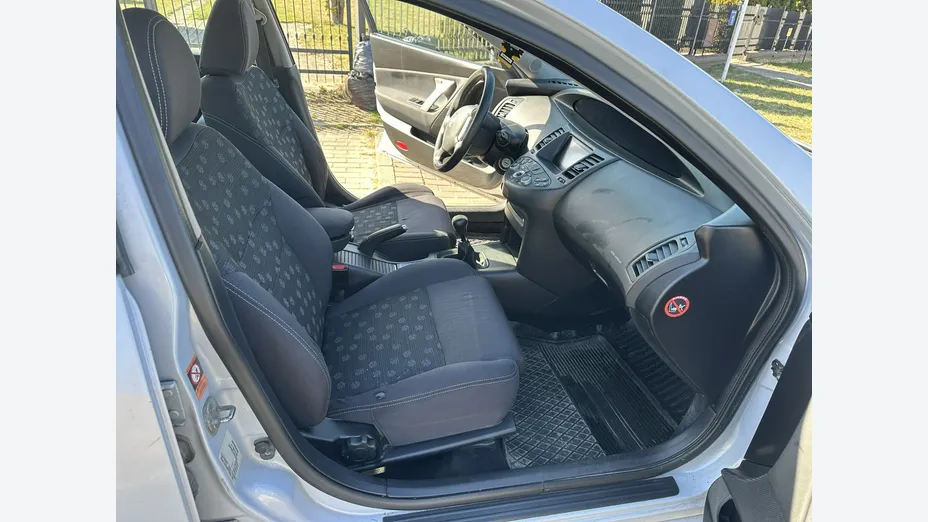 NISSAN Primera -