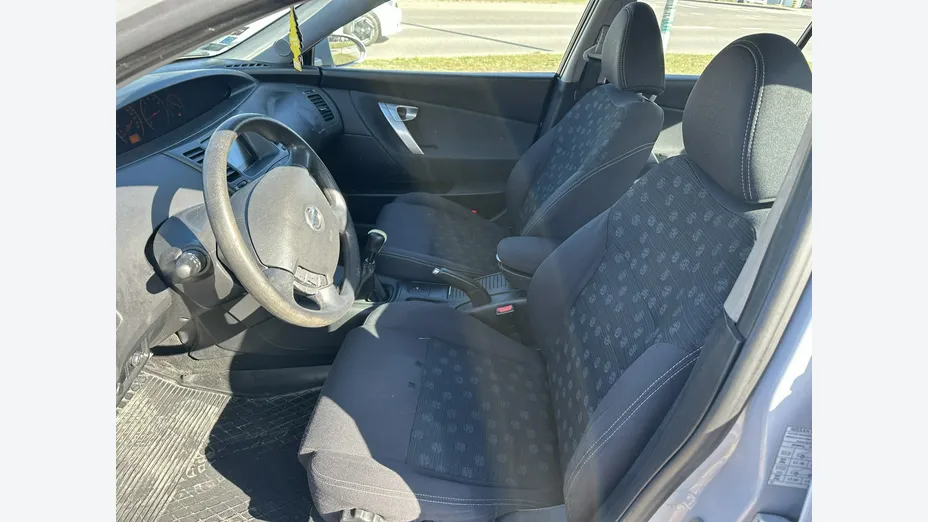 NISSAN Primera -
