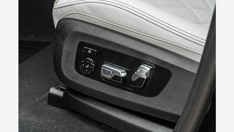BMW X6 -