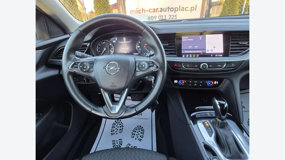 OPEL Insignia -