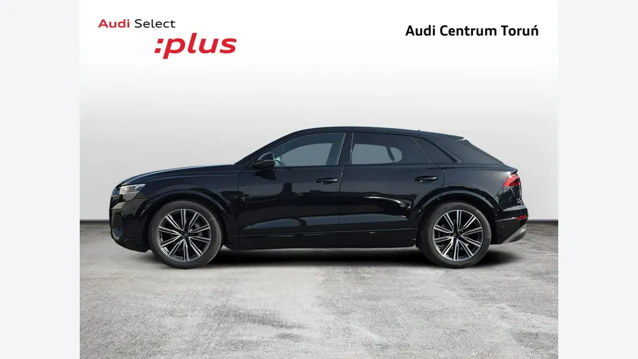 AUDI Q8 -