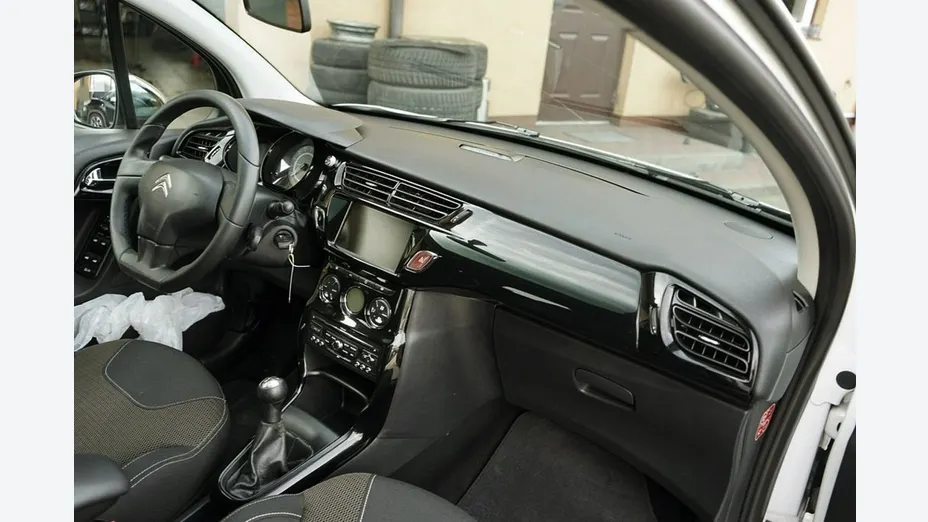 CITROEN C3 -