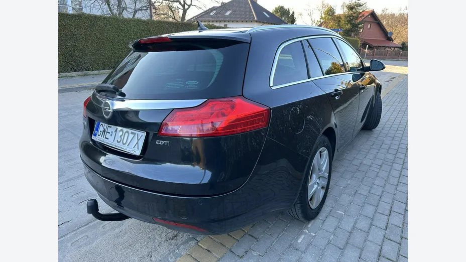 OPEL Insignia -