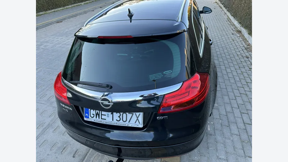 OPEL Insignia -