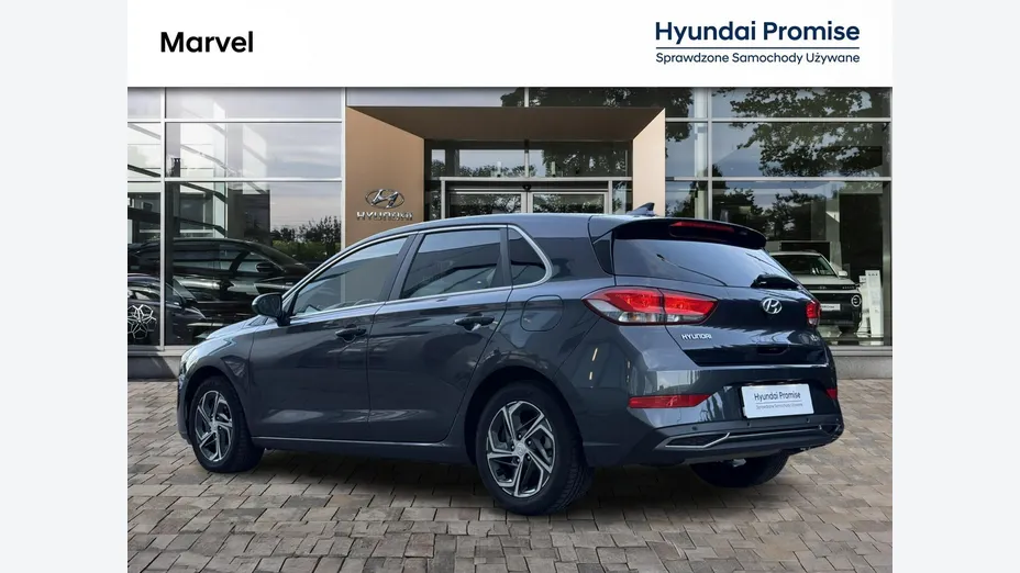 HYUNDAI i30 -
