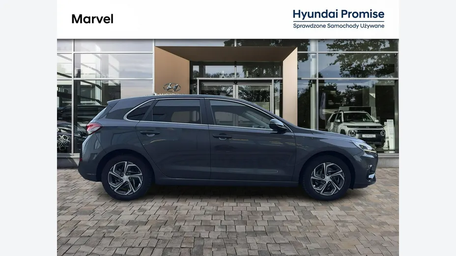 HYUNDAI i30 -