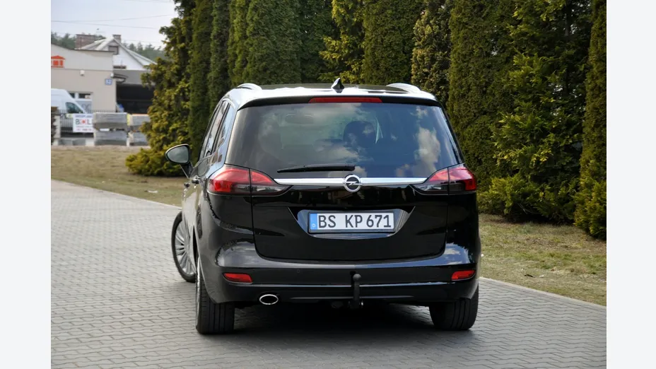 OPEL Zafira -