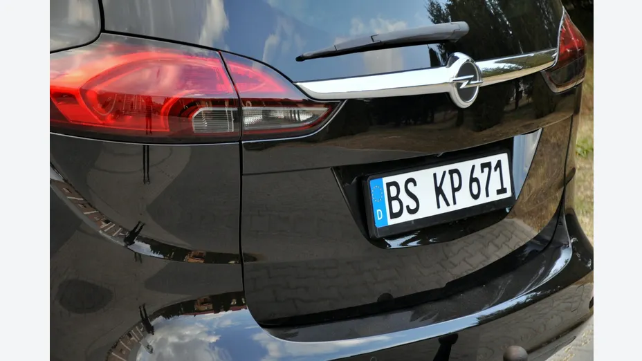 OPEL Zafira -