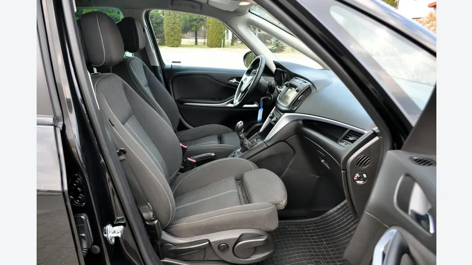 OPEL Zafira -