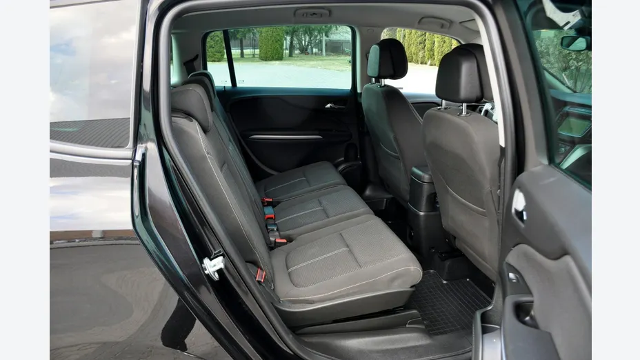 OPEL Zafira -
