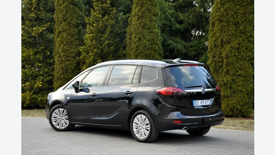 OPEL Zafira -
