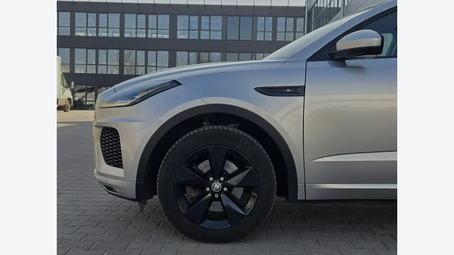 JAGUAR E-Pace -