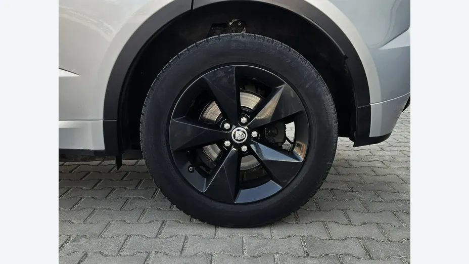 JAGUAR E-Pace -