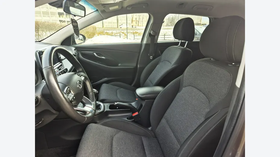 HYUNDAI i30 -