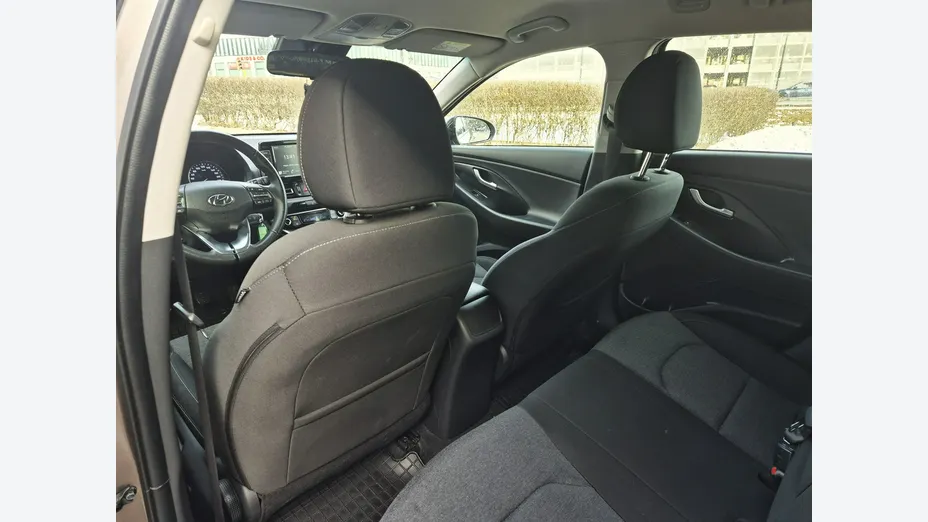 HYUNDAI i30 -