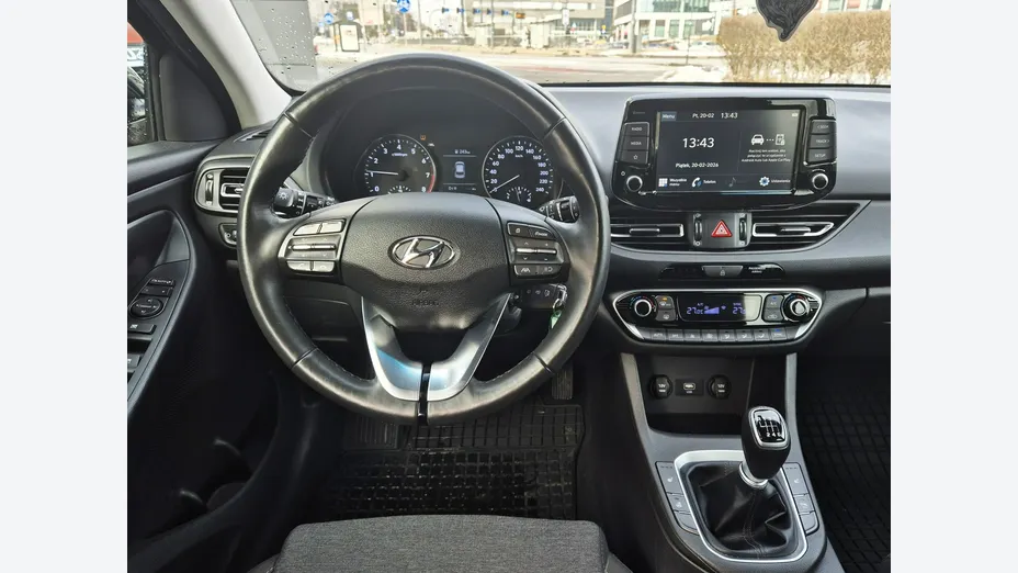 HYUNDAI i30 -