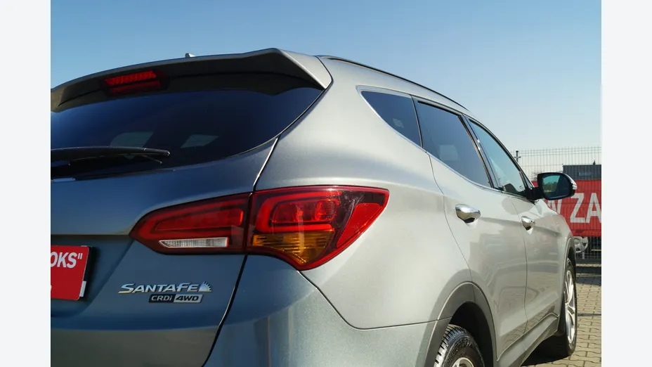 HYUNDAI Santa Fe -
