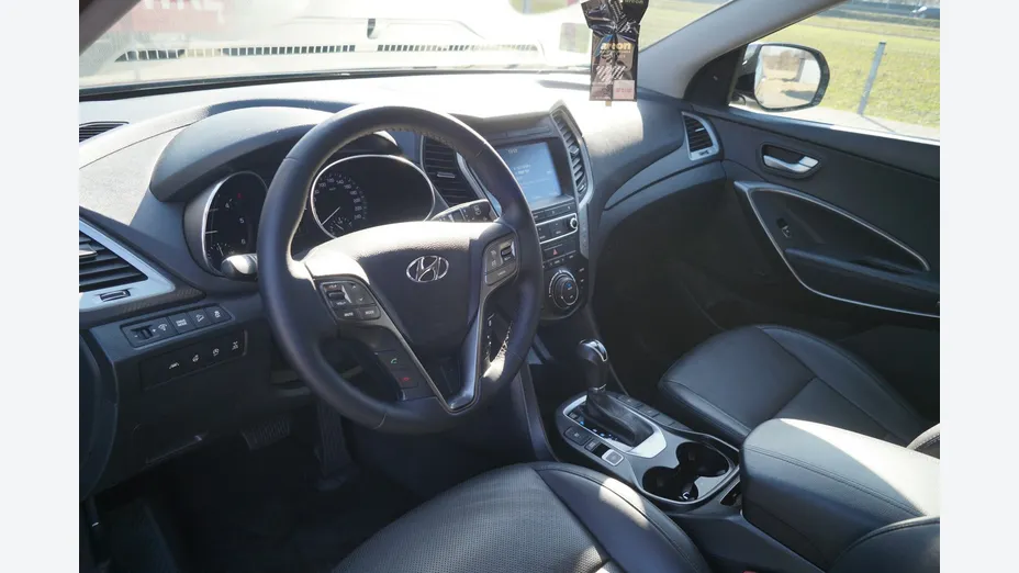 HYUNDAI Santa Fe -
